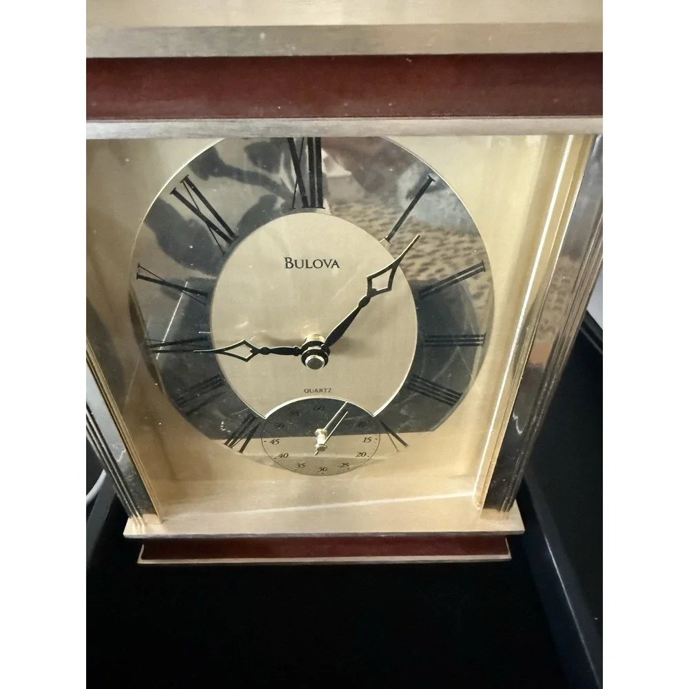 Vintage Rare Find‎ Bulova MantleClock New Batteries Works Perfect B1841. (3961)